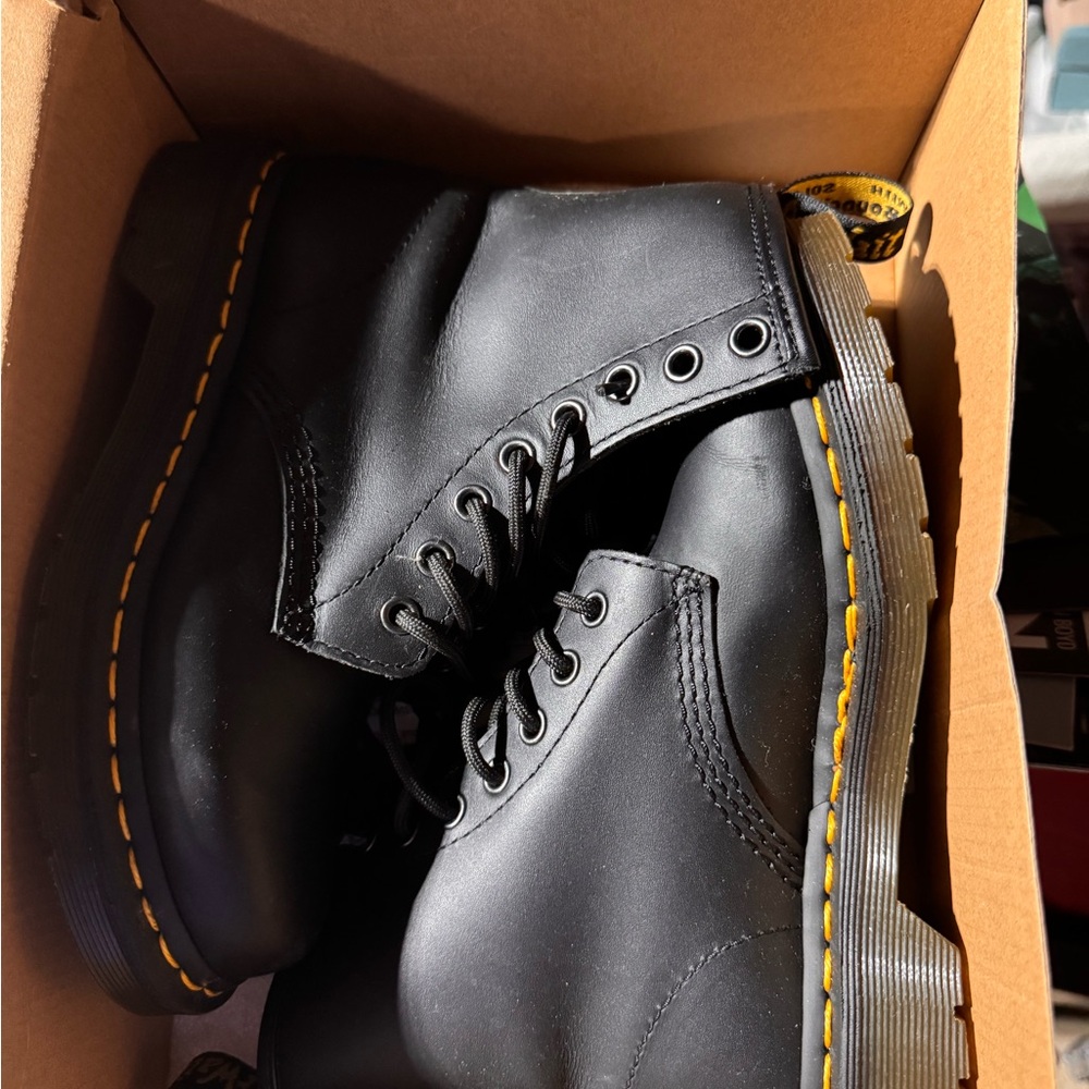 doc martens nappa core 1460